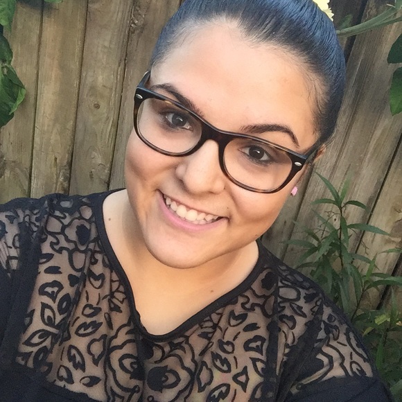 Welcome to My Closet!! - Picture 2 of 5